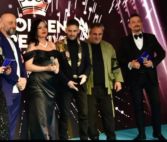 56f63990-b68f-4983-8d2d-e337bd0dea46 UÇANKUŞ MAGAZİN | Golden Creative Awards Ödül Töreninde Yıldızlar Geçidi